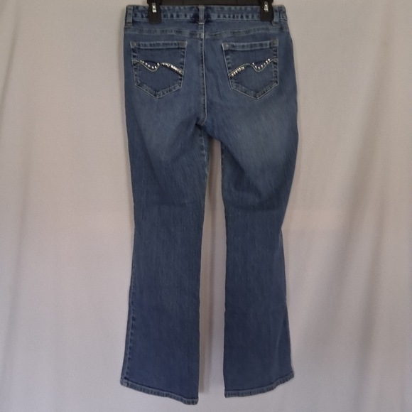 Classic Blue Women's Jeans - Picture 6 of 8